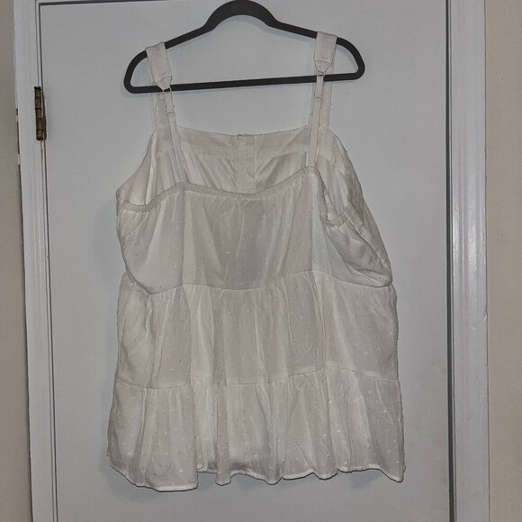 Torrid Size 4x White Swiss Dot Tiered Pin Tuck Tank NWT - Picture 5 of 8